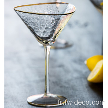 Verre de martini cocktail biologique avec bord en or